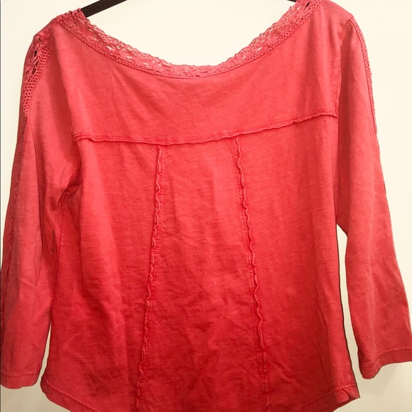 |Free People| Red 3/4 Sleeve Shirt Blouse NWT - Picture 2 of 3